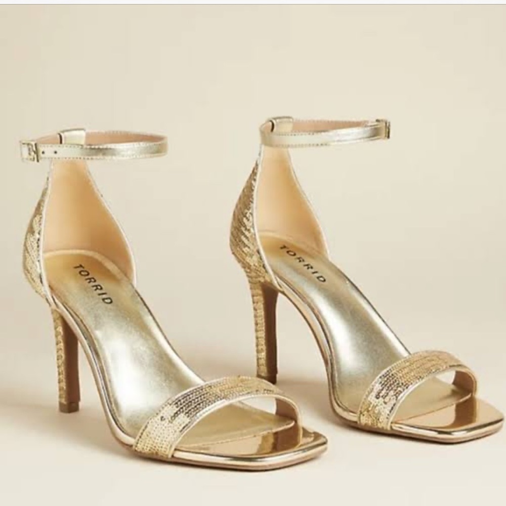 New torrid Sequin Stiletto Heel Sandals gold patent women's 8